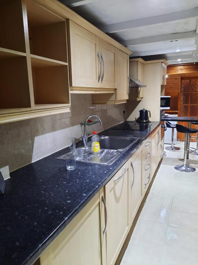 Relevant Properties Welling Экстерьер фото
